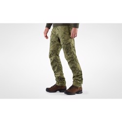 Fjällräven Barents Pro Hunting Trousers Men, gr. camo/deep forest