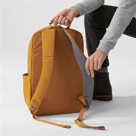 Fjällräven Räven 28 L-redwood