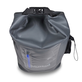 Mustad Dry Backpack 30L