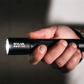 Silva Pro Zoomlight 1000 lm lommelygte